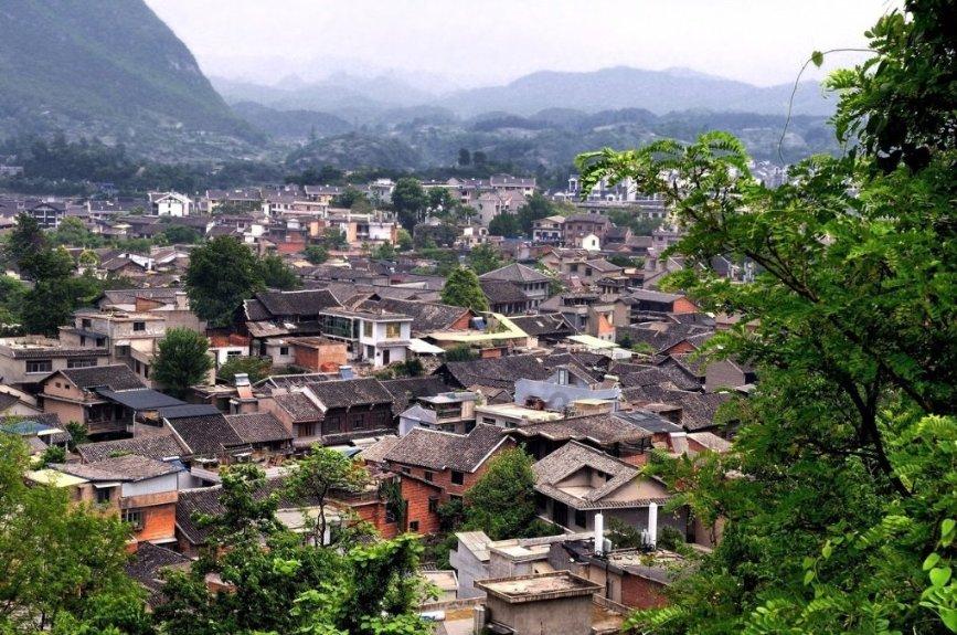 山体滑坡是怎么形成的游戏画面